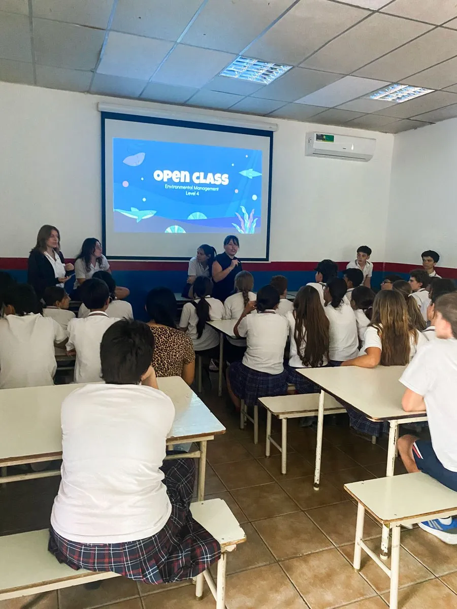 Open class de Secondary con las familias en el aula
